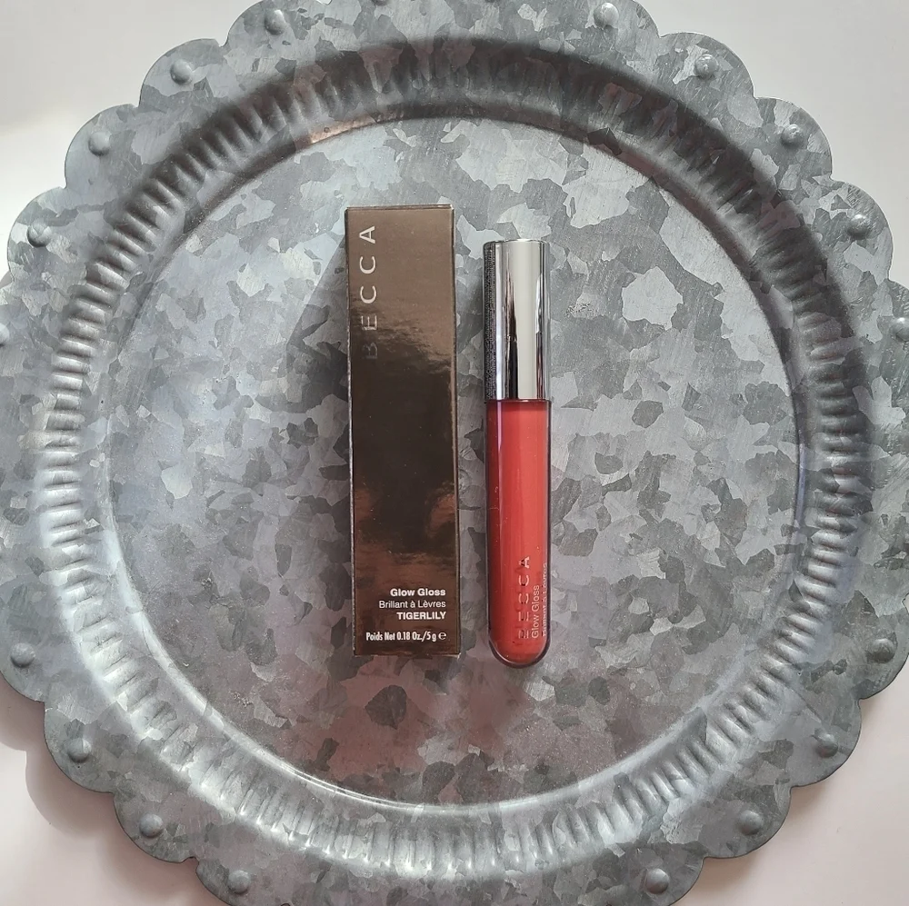 ⭐️40% Off⭐️ Becca Glow Gloss in Tigerlily